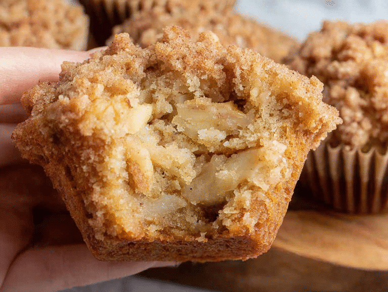 Easy Gluten-Free Apple Cinnamon Crumb Muffins