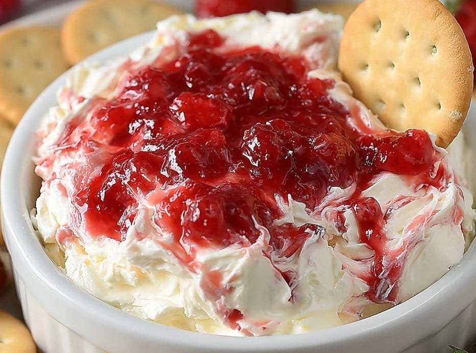 Gluten-free Strawberry Cheesecake Dip