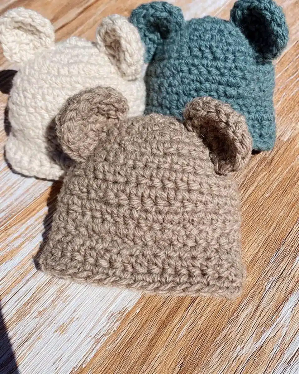 Adorable baby bear crocheted hat for infants, perfect for cozy warmth and style.